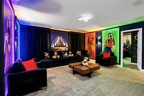 Pelican Large Pool Home in Orlando