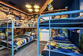 Pelican Large Pool Home in Orlando