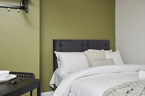 BV Royal Comfy Studiosuite Queensgate Huddersfield