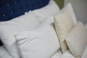 BV Royal Comfy Studiosuite Queensgate Huddersfield