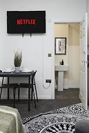 BV Royal Comfy Studiosuite Queensgate Huddersfield