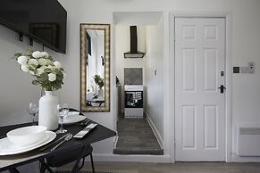 BV Royal Comfy Studiosuite Queensgate Huddersfield