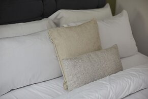 BV Royal Comfy Studiosuite Queensgate Huddersfield