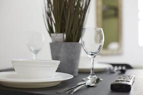 BV Royal Comfy Studiosuite Queensgate Huddersfield