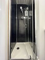 BV Royal Comfy Studiosuite Queensgate Huddersfield