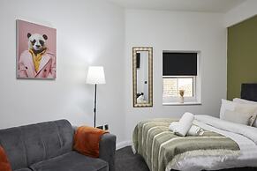 BV Royal Comfy Studiosuite Queensgate Huddersfield
