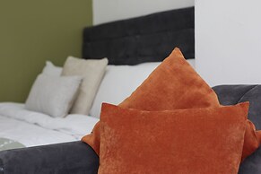 BV Royal Comfy Studiosuite Queensgate Huddersfield