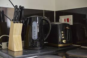 BV Royal Comfy Studiosuite Queensgate Huddersfield