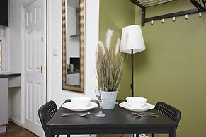 BV Royal Comfy Studiosuite Queensgate Huddersfield