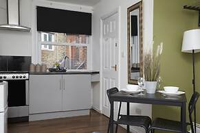 BV Royal Comfy Studiosuite Queensgate Huddersfield