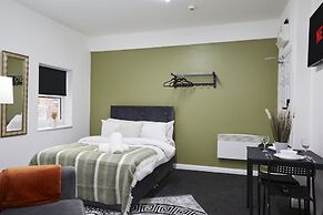 BV Royal Comfy Studiosuite Queensgate Huddersfield