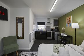 BV Royal Comfy Studiosuite Queensgate Huddersfield