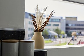 BV Royal Comfy Studiosuite Queensgate Huddersfield