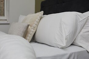 BV Royal Comfy Studiosuite Queensgate Huddersfield