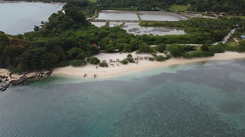 LaSersita Casitas and Water Spa Beach Resort by Cocotel