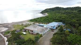 LaSersita Casitas and Water Spa Beach Resort by Cocotel