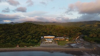 LaSersita Casitas and Water Spa Beach Resort by Cocotel