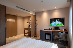 Roaders Plus Hotel Theme