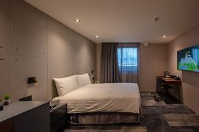 Roaders Plus Hotel Theme