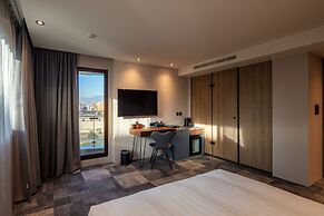 Roaders Plus Hotel Theme