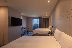 Roaders Plus Hotel Theme