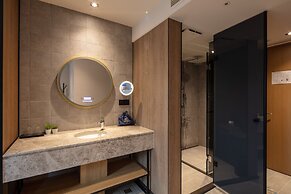 Roaders Plus Hotel Theme