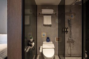 Roaders Plus Hotel Theme