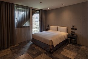 Roaders Plus Hotel Theme