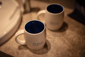 Roaders Plus Hotel Theme