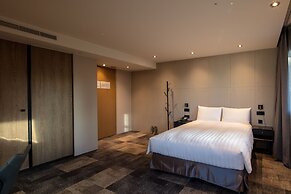 Roaders Plus Hotel Theme