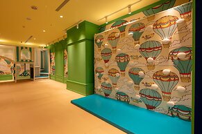 Roaders Plus Hotel Theme