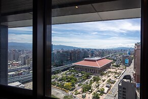 Roaders Plus Hotel Taipei Station