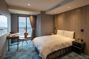 Roaders Plus Hotel Taipei Station