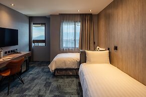 Roaders Plus Hotel Taipei Station