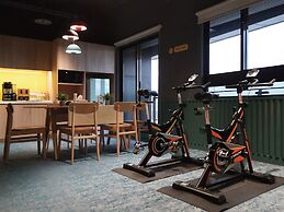 Roaders Plus Hotel Taipei Station