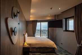 Roaders Plus Hotel Taipei Station