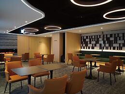 Roaders Plus Hotel Taipei Station