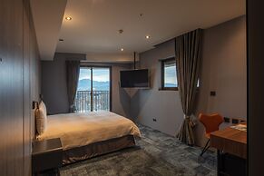 Roaders Plus Hotel Taipei Station