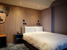 Roaders Plus Hotel Taipei Station