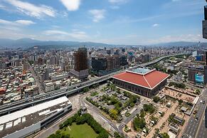 Roaders Plus Hotel Taipei Station