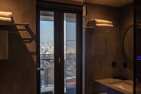 Roaders Plus Hotel Taipei Station