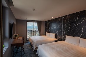 Roaders Plus Hotel Taipei Station