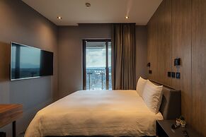 Roaders Plus Hotel Taipei Station