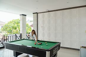 Maja Villa Batubelig by Pramana Villas