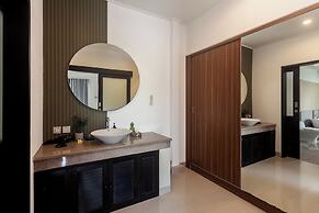 Maja Villa Batubelig by Pramana Villas