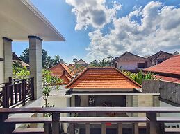 Maja Villa Batubelig by Pramana Villas