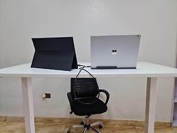 Smart 3 bed Apartment With Fast Wi-fi & 24hr Light