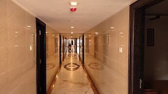 Sri Maharaja Residency