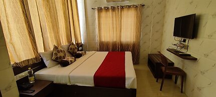 Sri Maharaja Residency