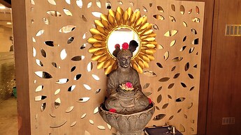 Sri Maharaja Residency